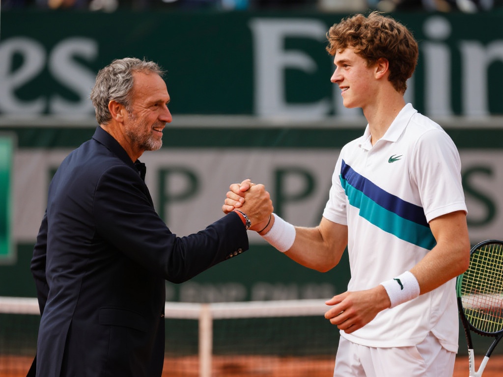 时也被寄予 时也被寄予